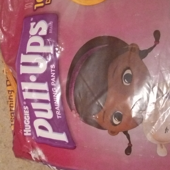 HuggiesTrainingPants Learning Designs pants - Picture 2 of 13